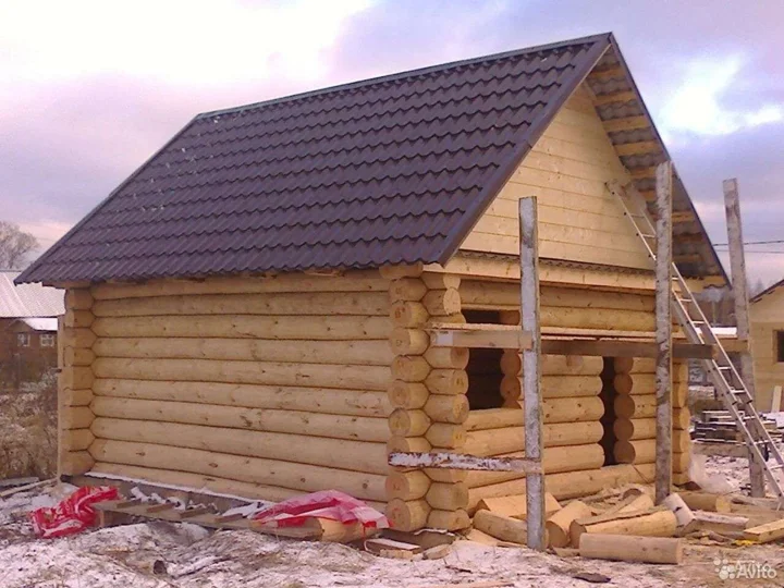 Сруб дома ручной рубки 7.5*6