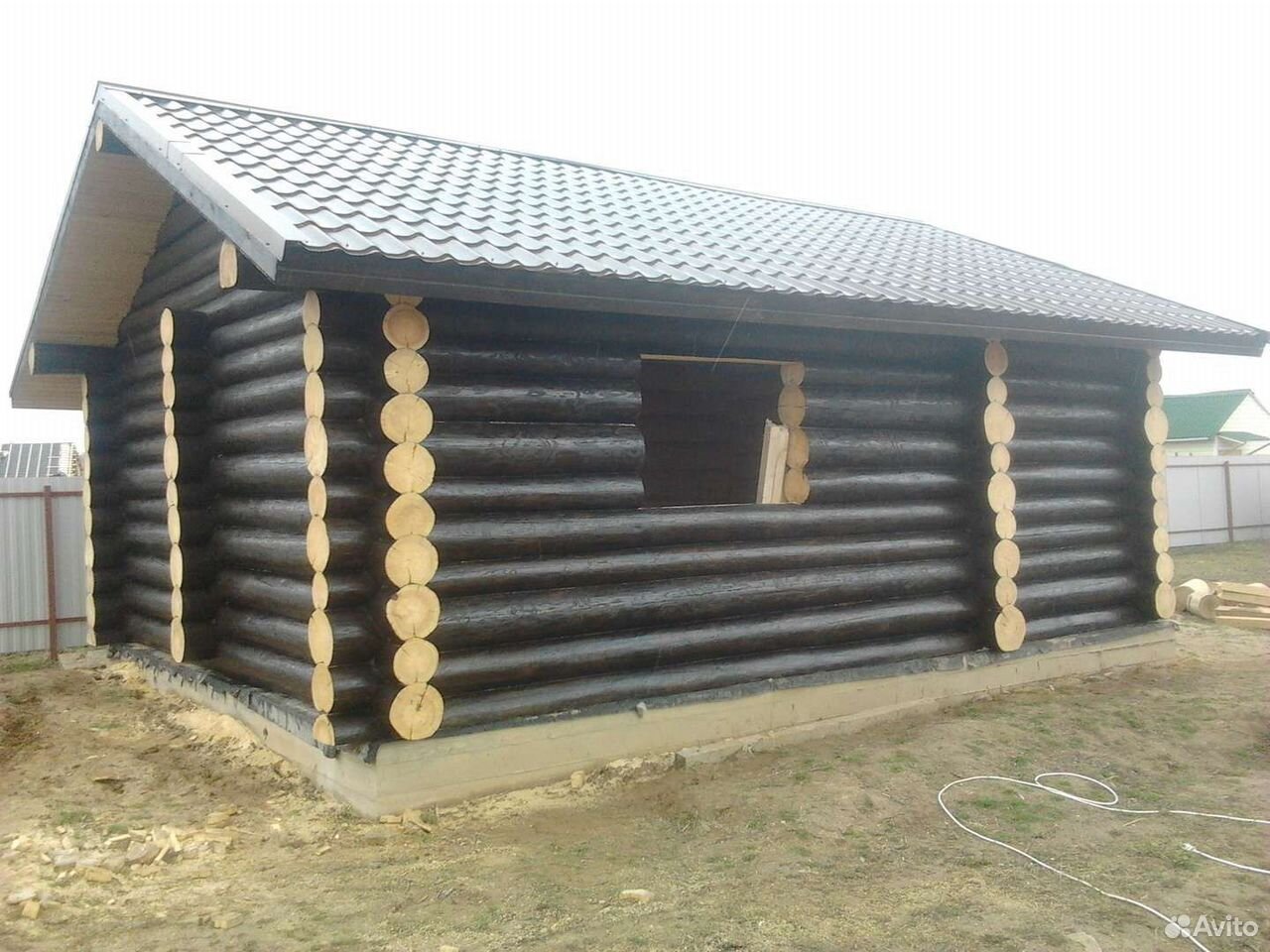 Сруб дома из бревна, чаша, 8*7,5