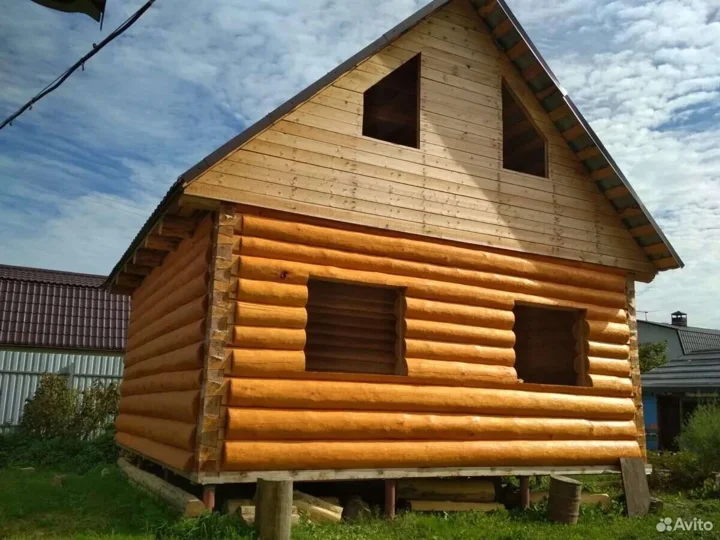 Сруб дачного дома 7*7