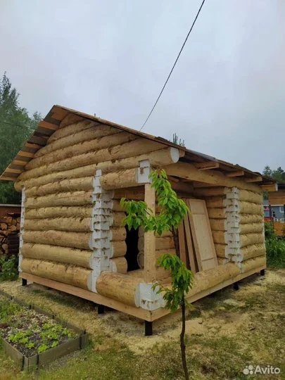Сруб бани 5,5*4,5 с маленькой терассой